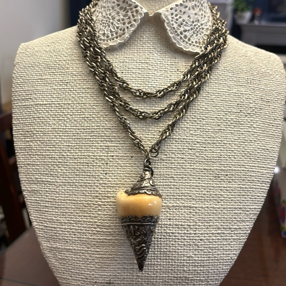 Large Statement Necklace Shell